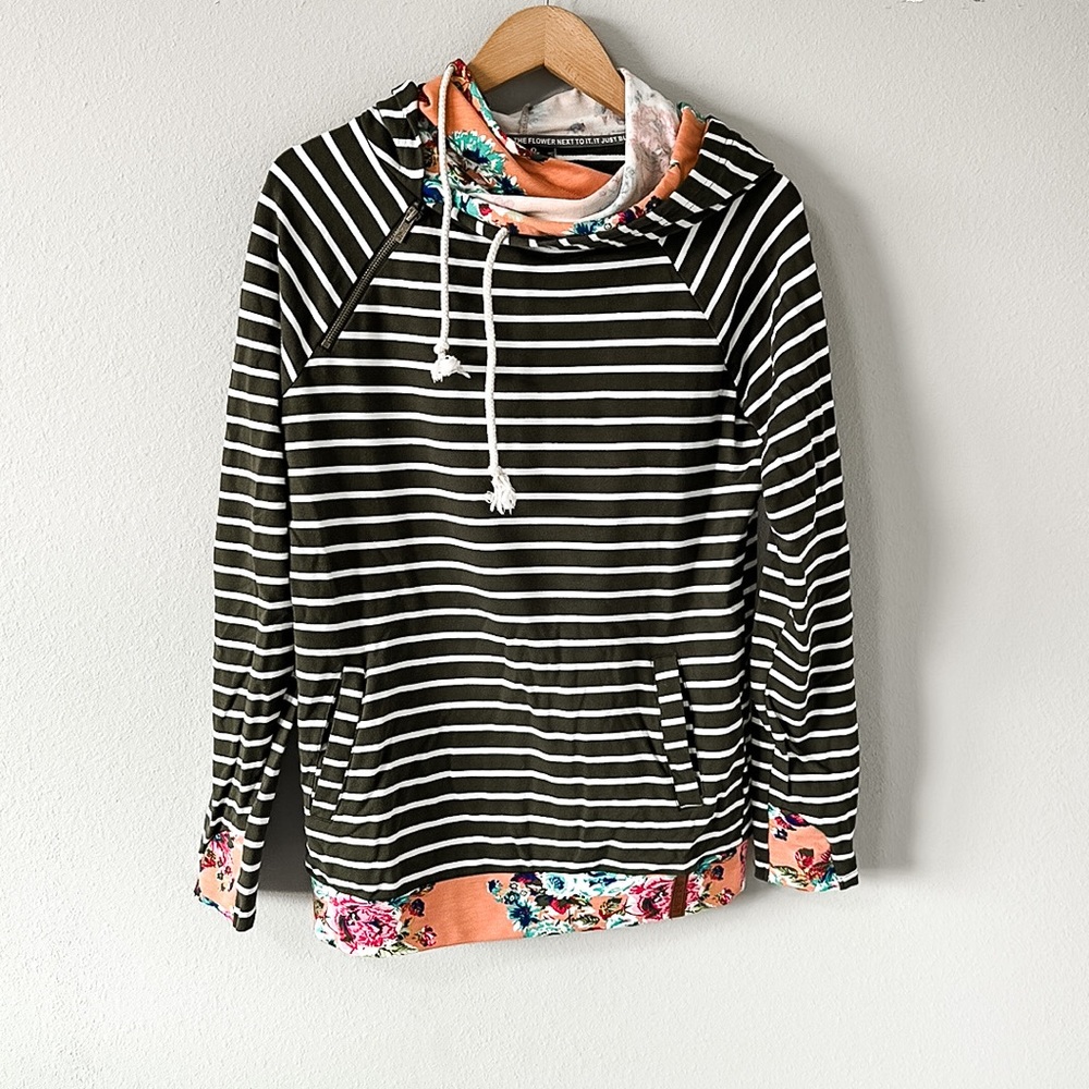 Ampersand Avenue Double Hood Hooded Sweatshirt Floral & Striped Green Medium